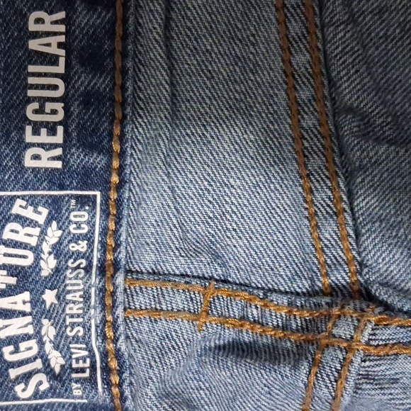 Mens Signature by Levi Strauss Relaxed Fit Blue Jeans - Picture 6 of 9